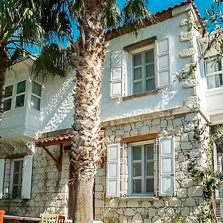 B House 5* Cesme