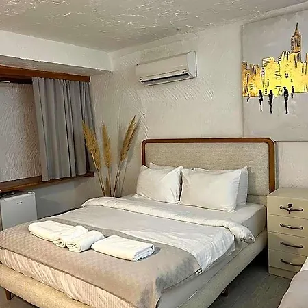 B House Hotel 5*